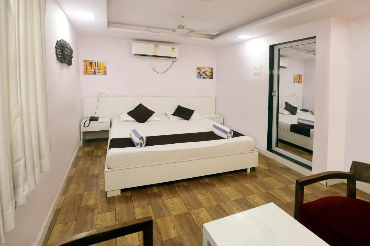Hotel Pali Village