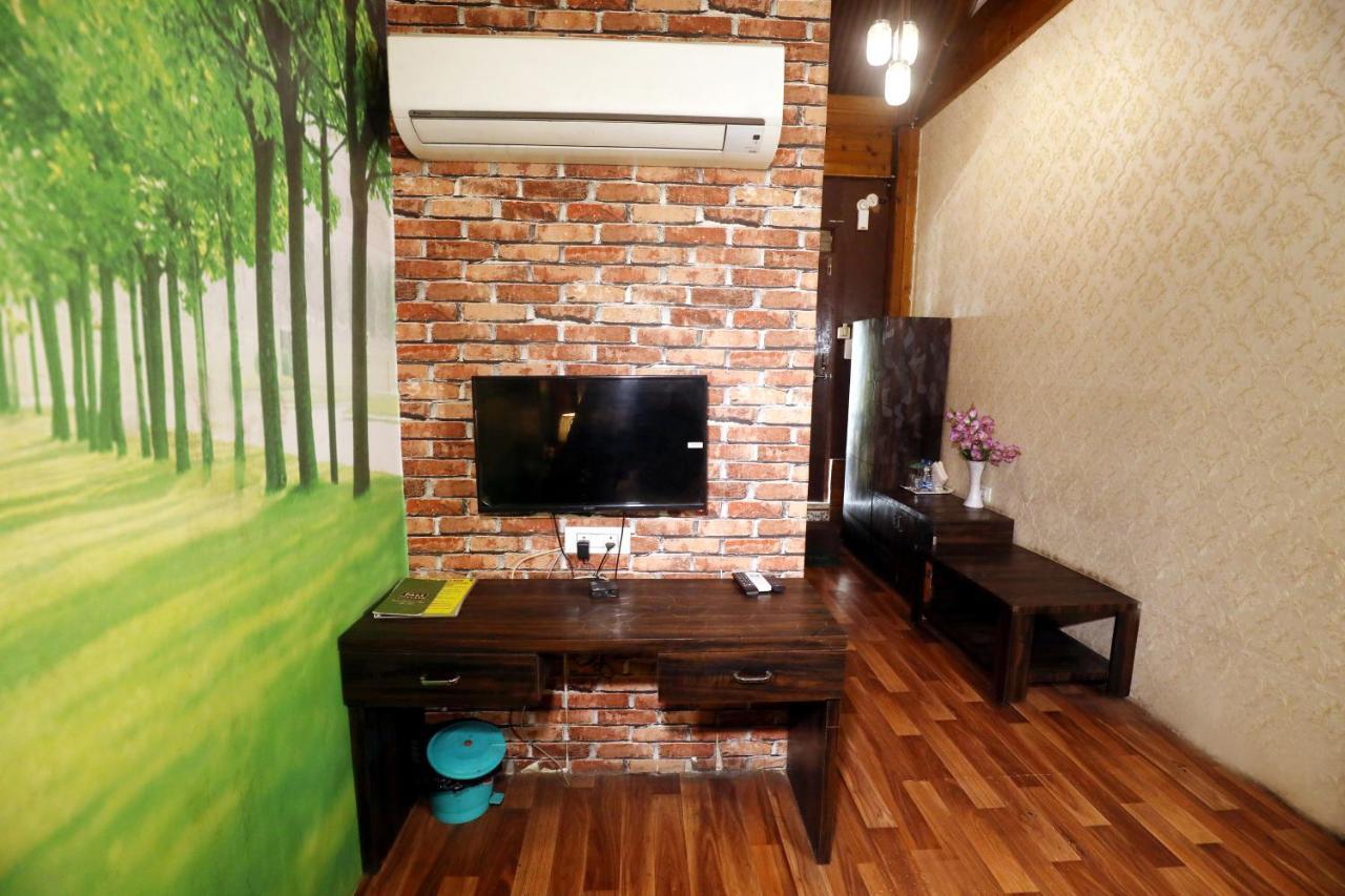 Hotel Pali Village