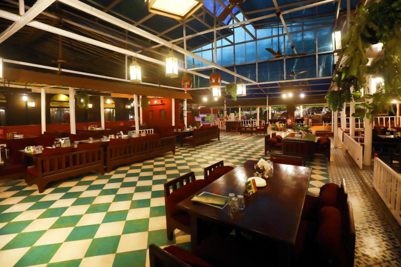 Pali Village Hotel 2*